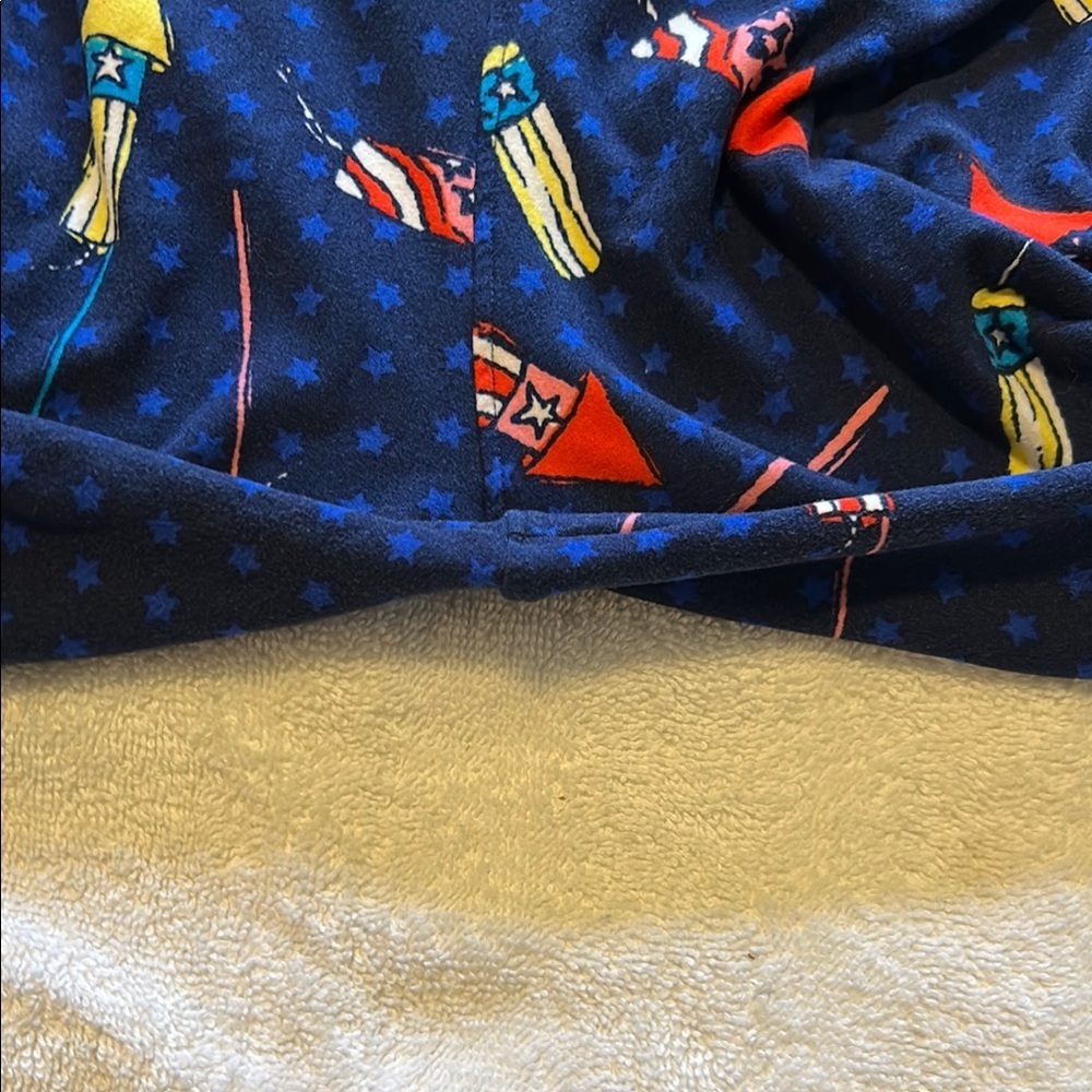 LuLaRoe Navy Fireworks Leggings - Picture 3 of 4